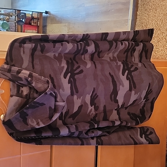 Valor collective men's camo fleece hoodie w 2 pockets - Picture 2 of 8